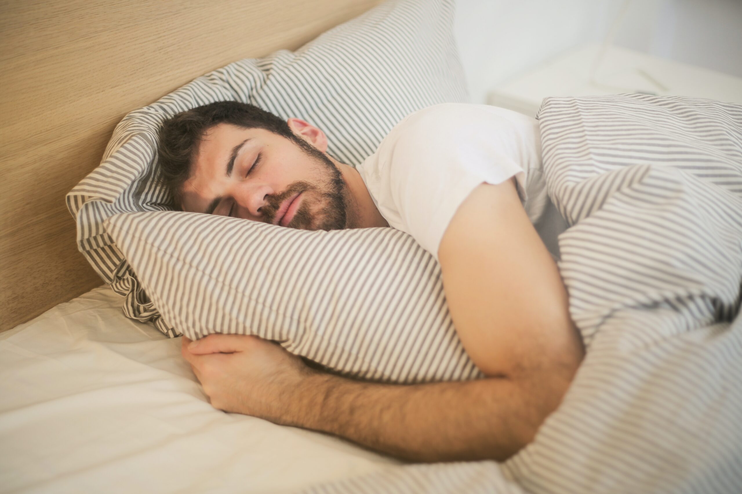 8 råd til hvordan du sover bedre, <strong>Kan du ikke sove? 8 råd til hvordan du løser det</strong>